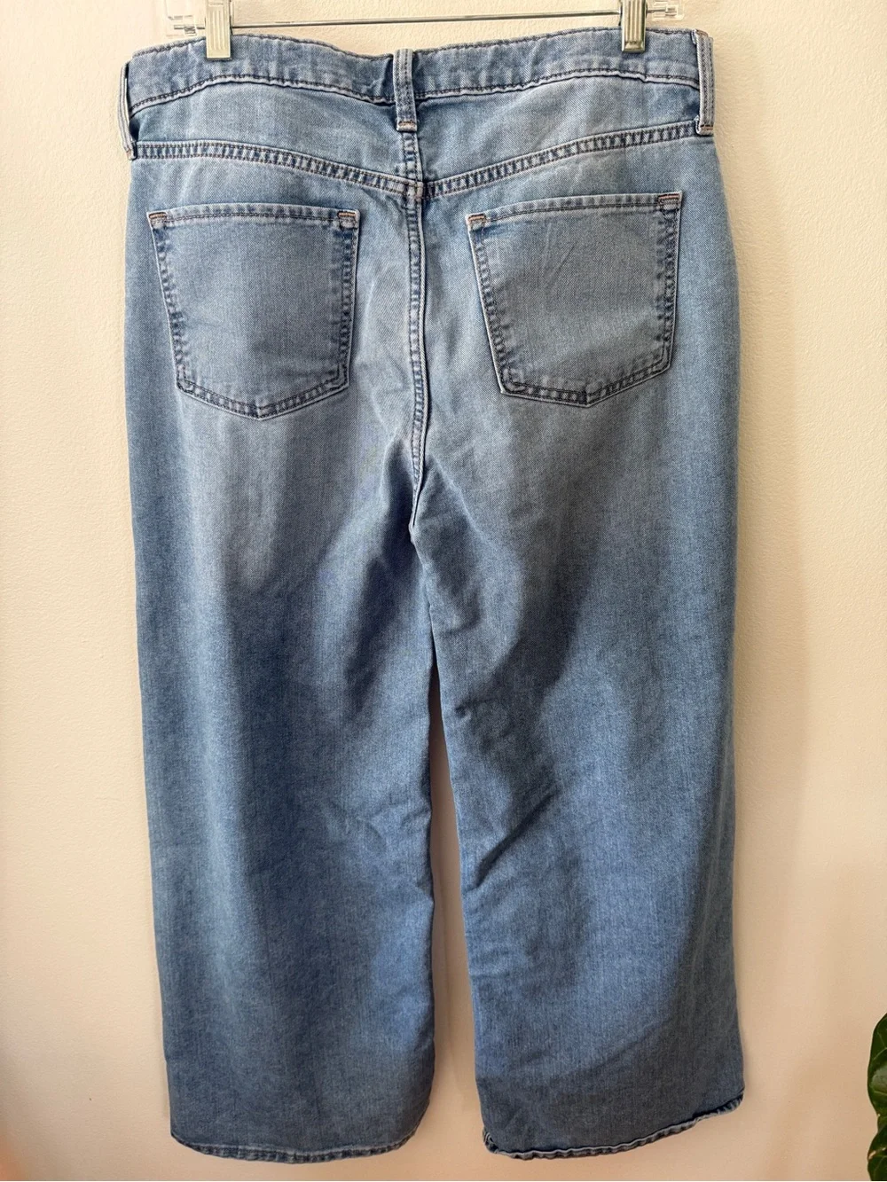 Old Navy high rise baggy wide leg Girls 18 plus